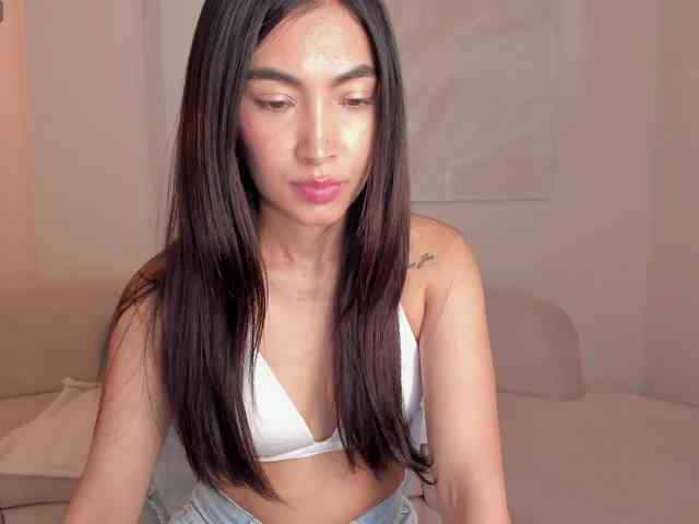 MeganWilde webcam