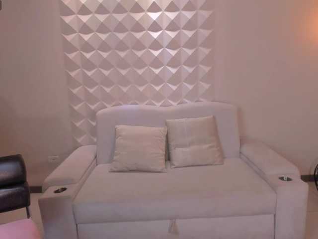 KaiaMonroe live cam on BongaCams