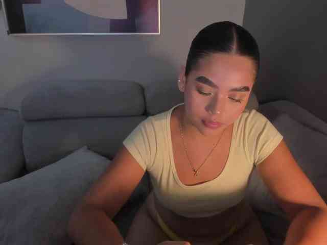 KaiaMonroe webcam
