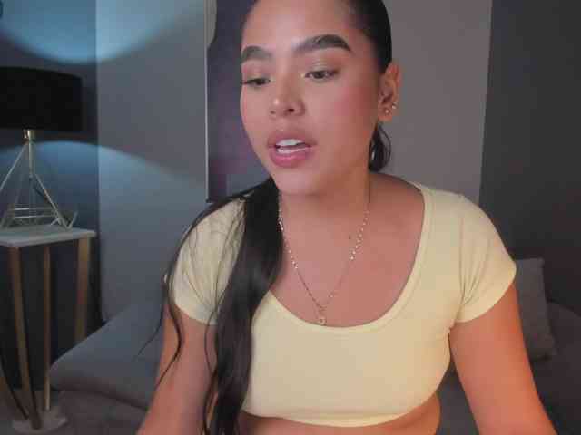 KaiaMonroe webcam