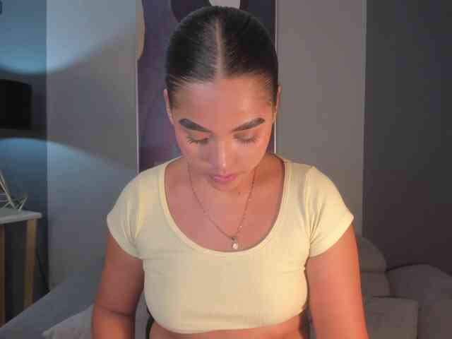 KaiaMonroe webcam