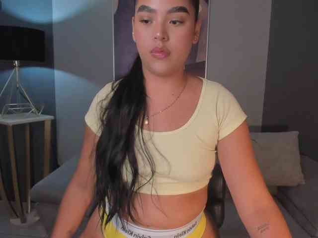 KaiaMonroe webcam