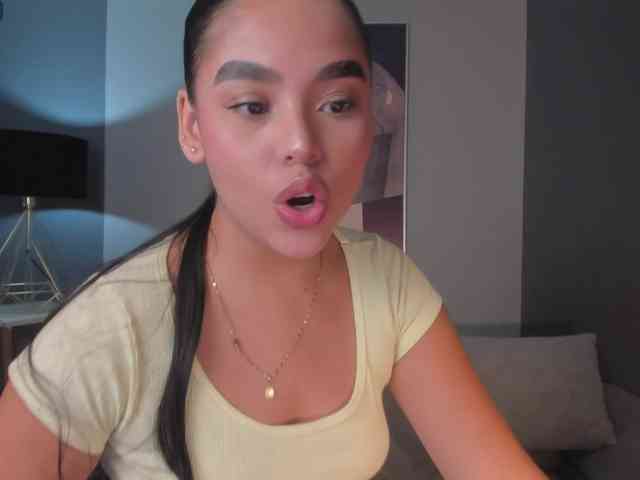 KaiaMonroe webcam