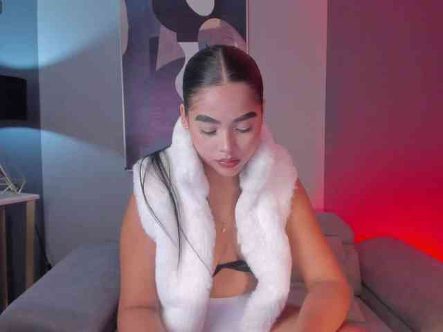 KaiaMonroe webcam
