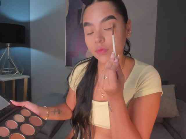 KaiaMonroe webcam