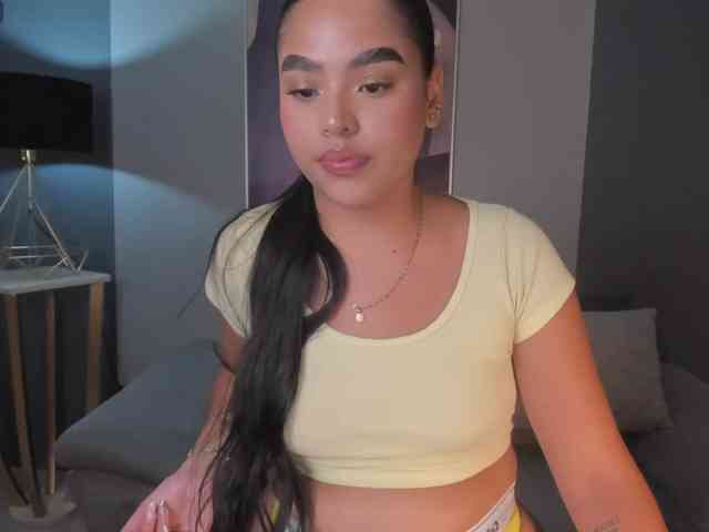 KaiaMonroe webcam