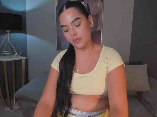 KaiaMonroe webcam