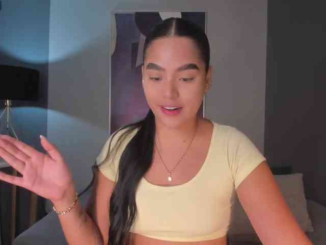 KaiaMonroe webcam