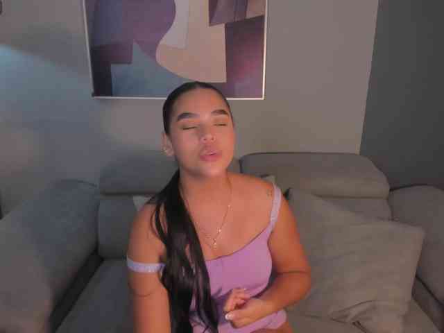 KaiaMonroe webcam
