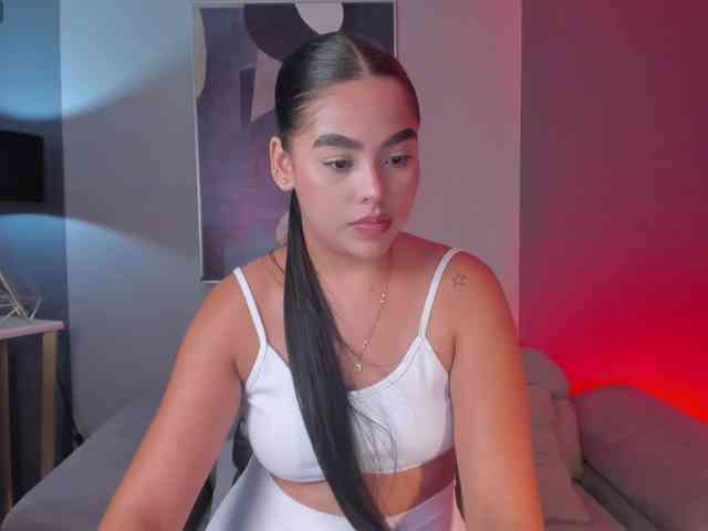 KaiaMonroe webcam