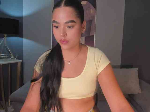KaiaMonroe webcam