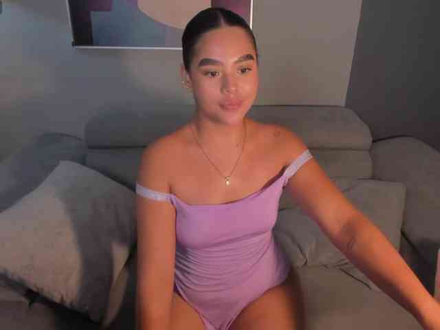 KaiaMonroe webcam