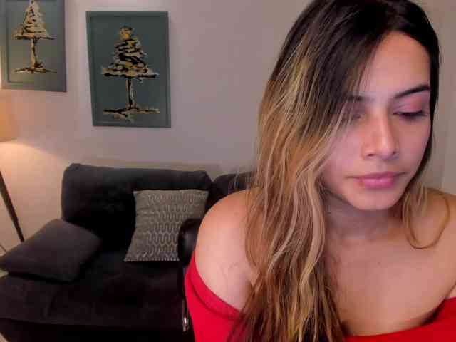 SeleneNoir webcam