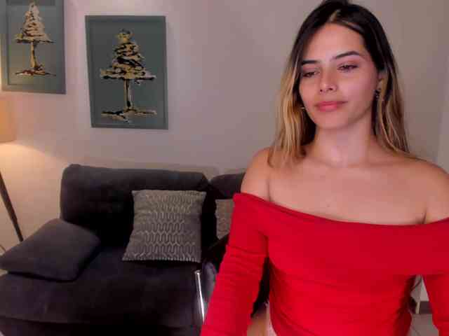 SeleneNoir webcam