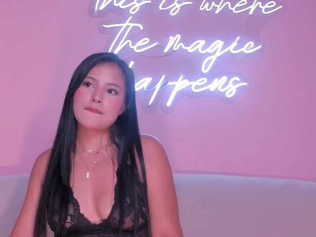 KattieAngel live webcam show