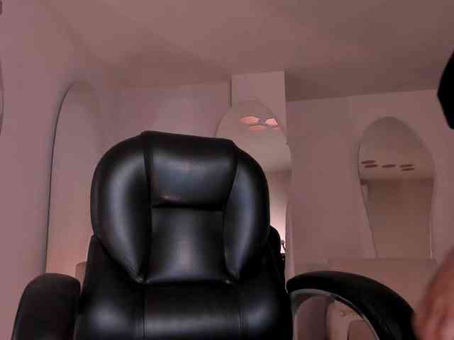 KattieAngel webcam