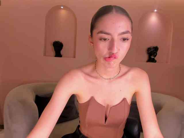 SiennaBelle webcam