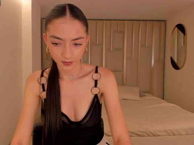 SiennaBelle webcam