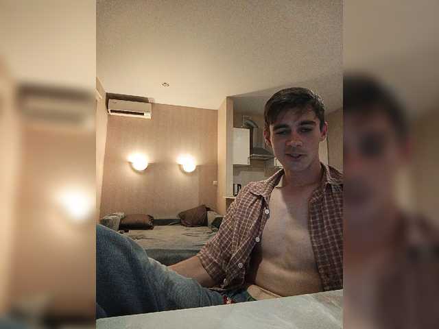Viliam1-1 live webcam show