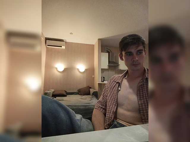 Viliam1-1 live webcam show