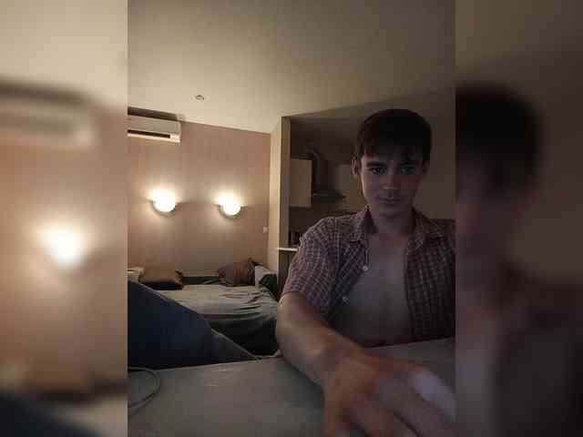 Viliam1-1 Live Webcam on BongaCams