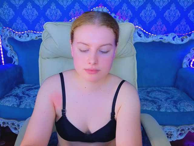 NastyaMurMeow live cam on BongaCams