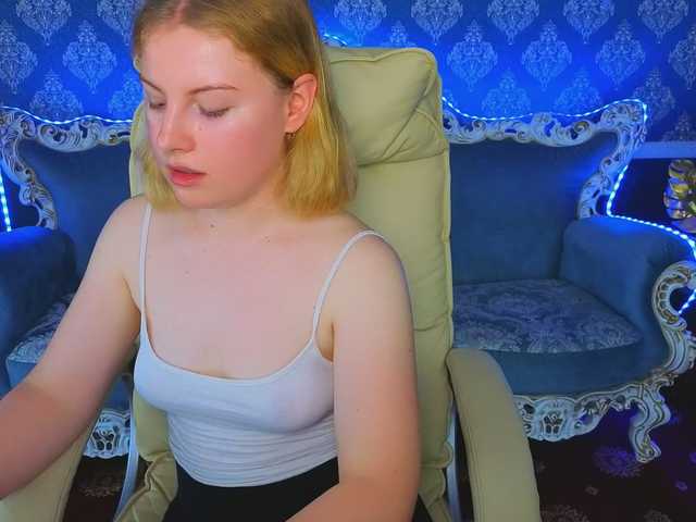 NastyaMurMeow live cam on BongaCams