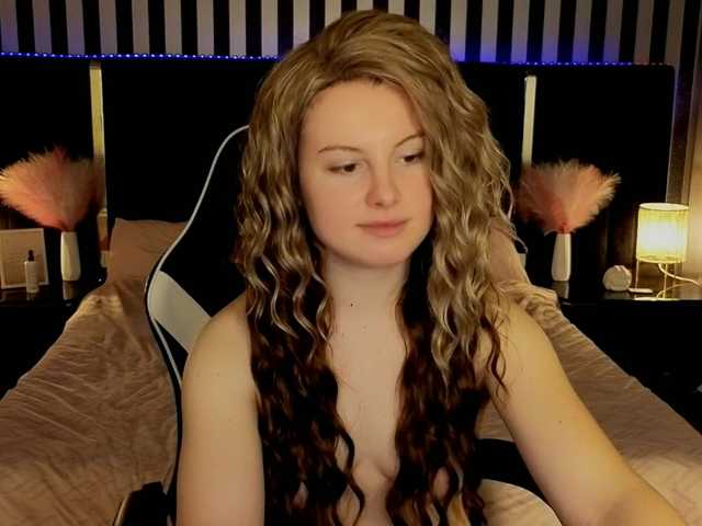 NastyaMurMeow — live female cam