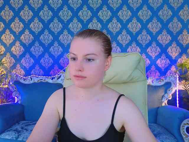NastyaMurMeow webcam