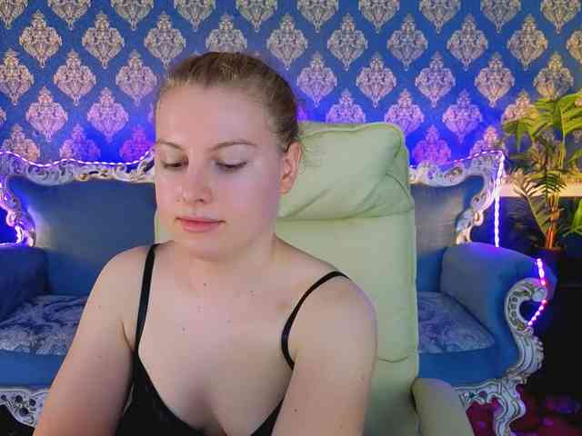 NastyaMurMeow webcam