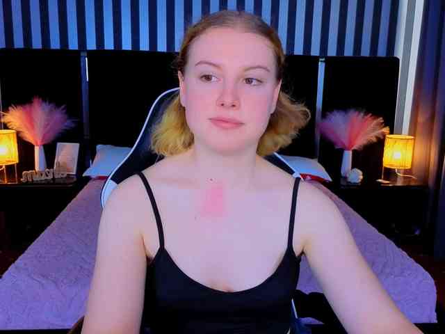 NastyaMurMeow webcam