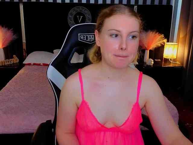 NastyaMurMeow webcam