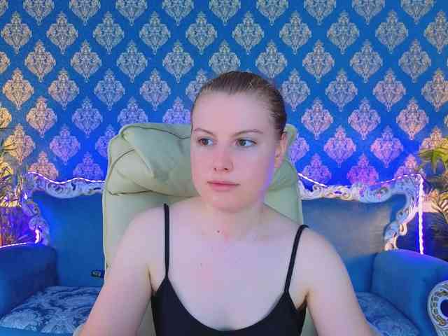NastyaMurMeow webcam