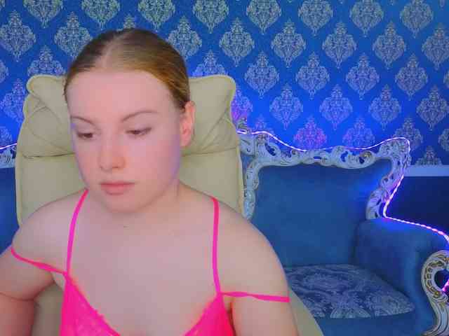NastyaMurMeow webcam
