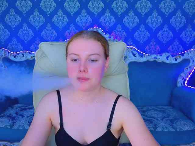 NastyaMurMeow webcam