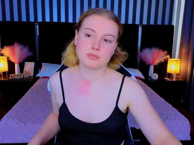 NastyaMurMeow webcam