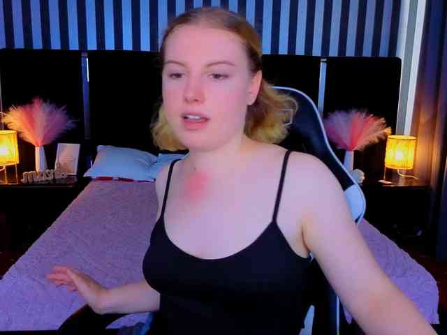 NastyaMurMeow webcam