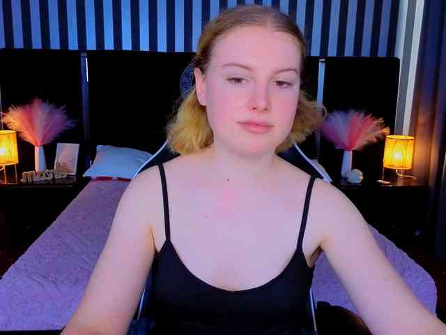 NastyaMurMeow webcam