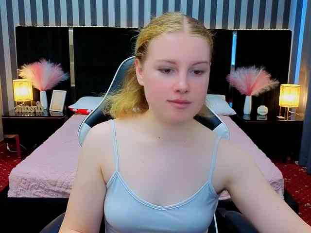 NastyaMurMeow webcam