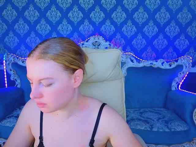 NastyaMurMeow webcam