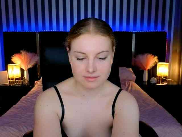NastyaMurMeow webcam
