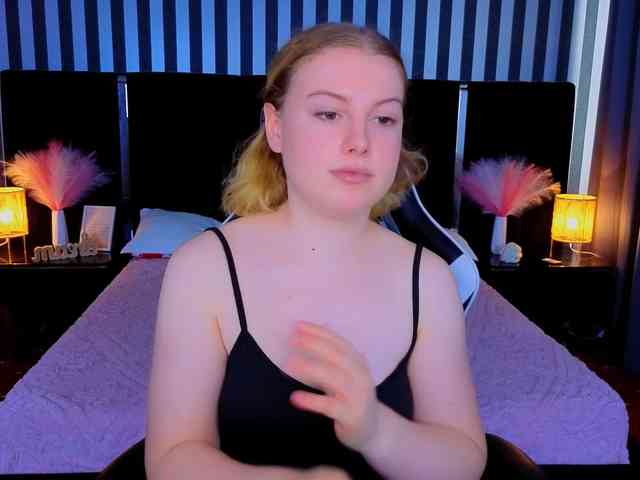 NastyaMurMeow webcam