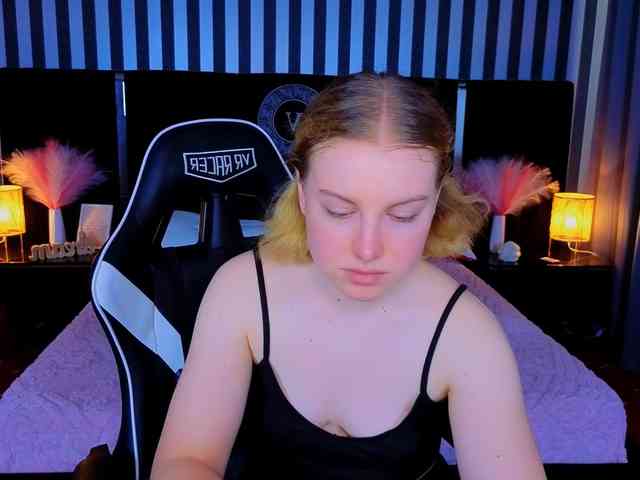 NastyaMurMeow webcam