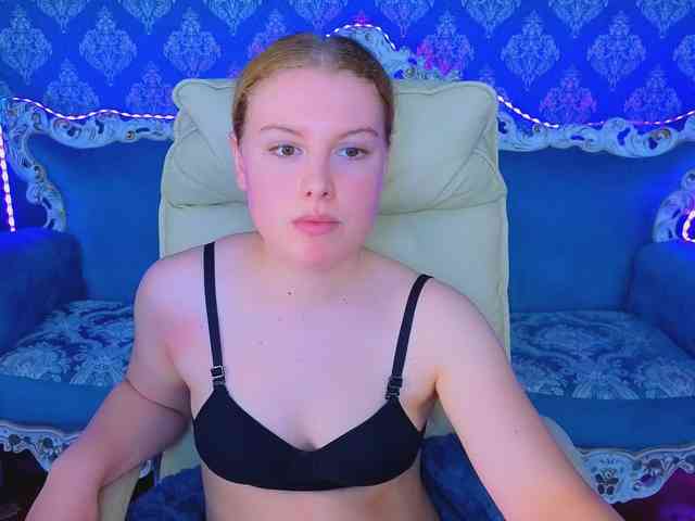 NastyaMurMeow webcam