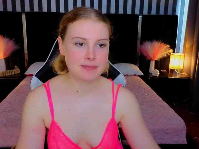 NastyaMurMeow webcam