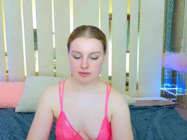 NastyaMurMeow webcam