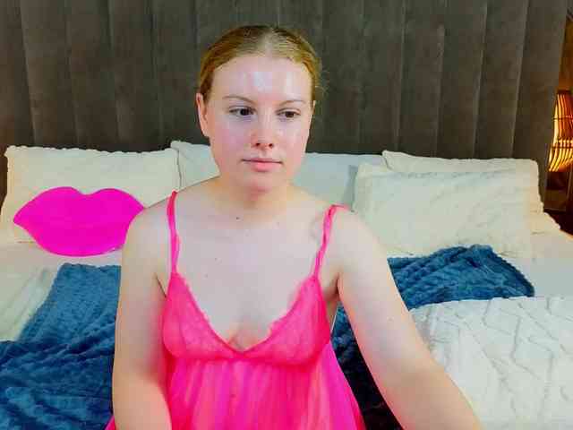 NastyaMurMeow webcam