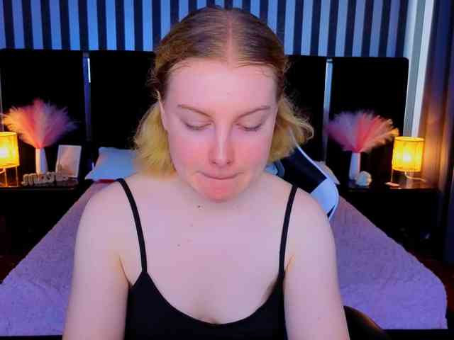 NastyaMurMeow webcam