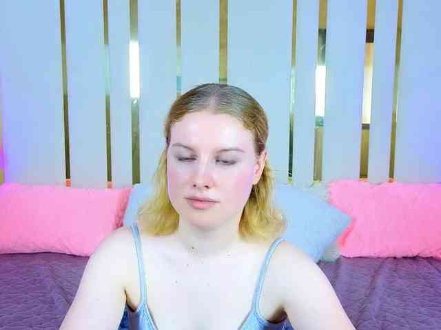 NastyaMurMeow webcam