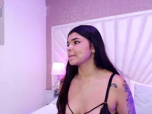 HannaEvans live cam on BongaCams